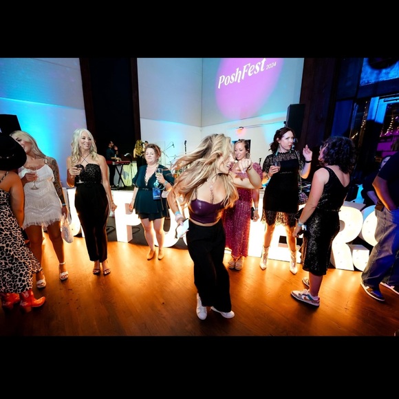 Live Show Listing - Picture 7 of 12